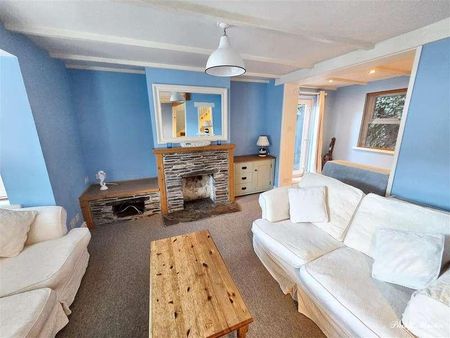 St. Mawes, TR2 - Photo 2