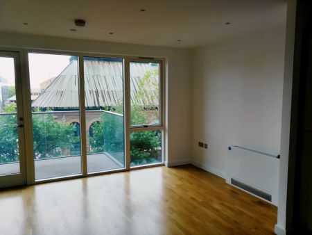 2 Bedroom 1 Bathroom - Photo 2
