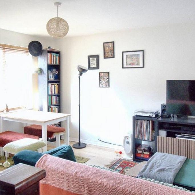 1 bedroom semi-detached house to rent - Photo 1