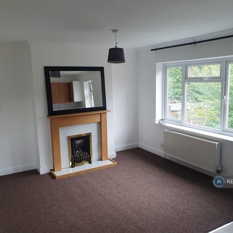 2 bedroom maisonette to rent - Photo 1