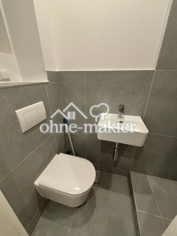 Zentrale, hochwertig kernsanierte Wohnung mit zwei Zimmern und neuer Einbauküche - Foto 3