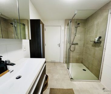 Bel-etage met inpandige garage & tuin - Photo 1