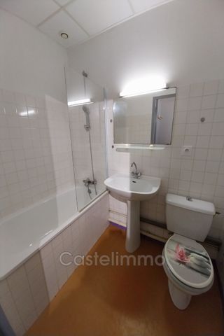 Location Appartement 2 pièces 47m² CASTELSARRASIN 82100 - Photo 3