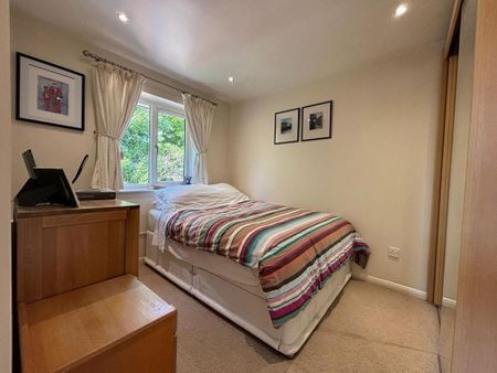 3 bedroom semi-detached house to rent - Photo 5