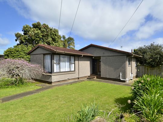 Perfect for a small family - 2 Bedrooms Plus 2 room Utility - Great storage - Photo 1