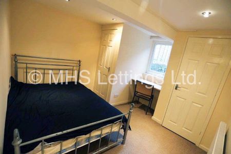 4 Bedroom Mid Terraced House for rent in Beechwood Mount - Photo 5