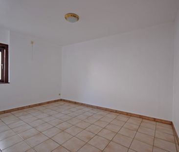 GELIJKVLOERS EENSLAAPKAMER APPARTEMENT - Photo 3