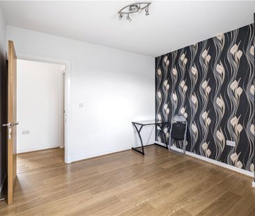 Norstead Place, London, SW15 3SA - Photo 6