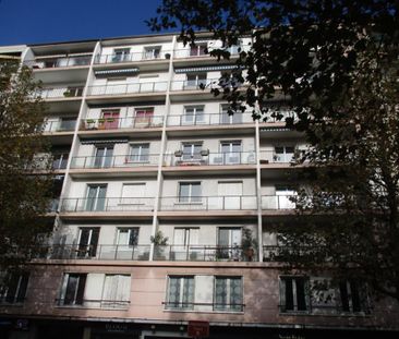 Location Appartement 2 pièces 38m² ANNECY 74000 - Photo 5