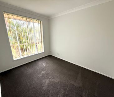 Well Presented 3 Bedroom Duplex! - Photo 2