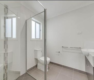 4 Veneto Grove, Greenvale VIC 3059 - House For Rent | Domain - Photo 6