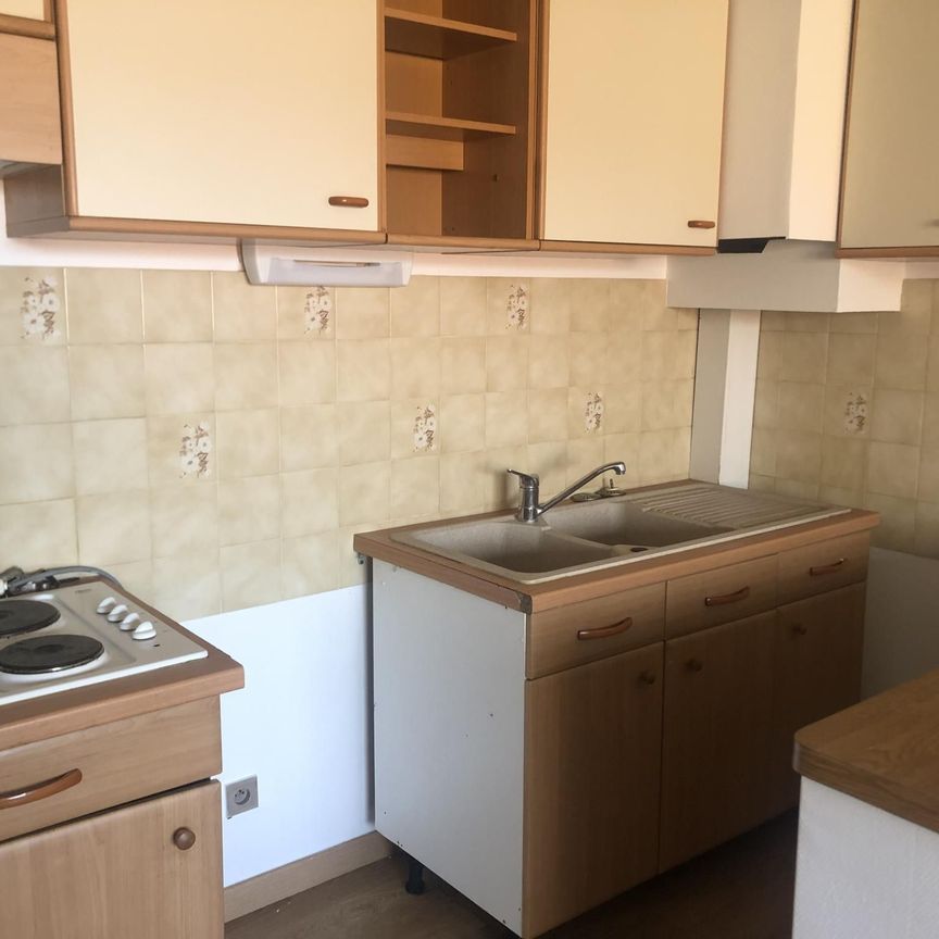 Location Appartement 2 pièces 41m² BRESSOLS 82710 - Photo 1