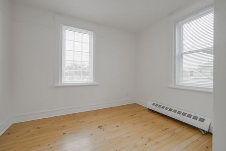 436 Rue Main - Photo 2