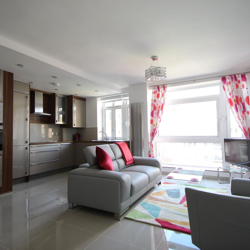 Nottingham Terrace, NW1, London - Photo 1