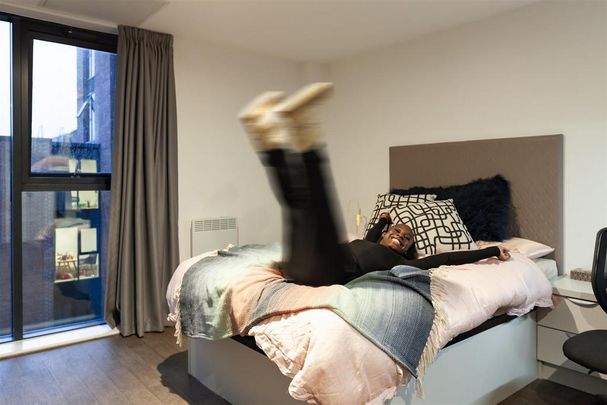 Studio to rent - Photo 1