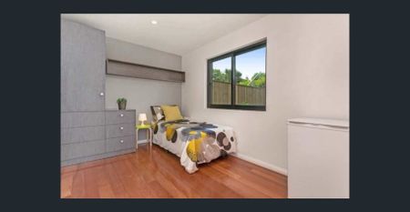 Single room in friendly Share house from $390 per week - Photo 4