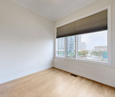 For Lease - 215 Salterton Circle, Vaughan, Ontario - Photo 3