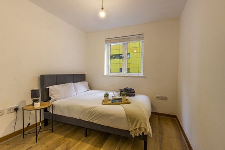 2 Bed Flat, Block Wharf, E14 - Photo 4