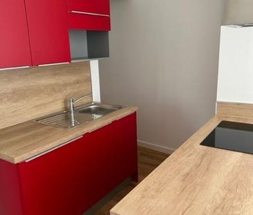 Location Appartement 4 pièces 62m² BRIGNOLES 83170 - Photo 2