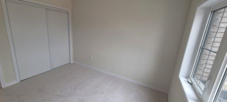 For Lease - 15 Amos Avenue, Brantford, Ontario - Photo 4