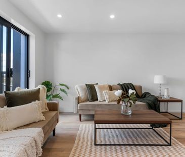 25 Warren Avenue, Three Kings - Photo 3