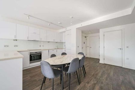 Adlay Apartments, Millet Place, Silvertown, E16 - Photo 5