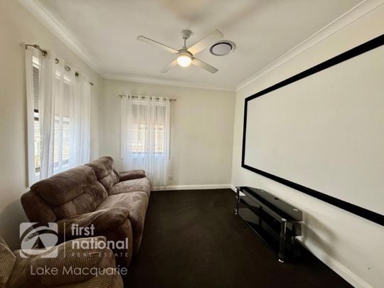 Family home with large shed - Prime Location in Toronto - Photo 1