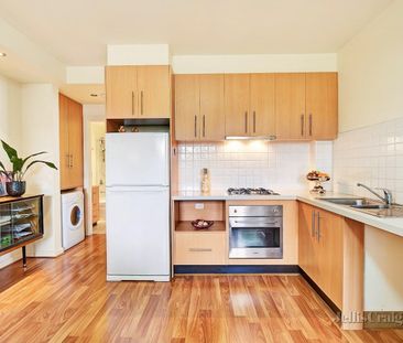 3/233 Cotham Road, Kew - Photo 3