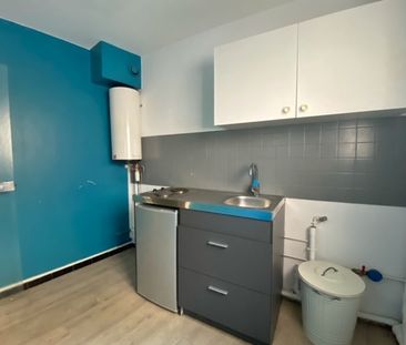 Location Appartement 1 pièce 27m² NIORT 79000 - Photo 4