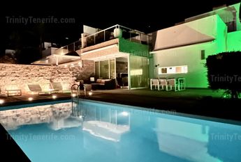 Short term rental of the luxury modern villa in El Duque / VILLA TESORO EL DUQUE
