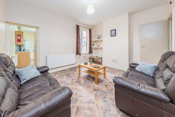 3 bedroom terraced house to rent - Photo 1