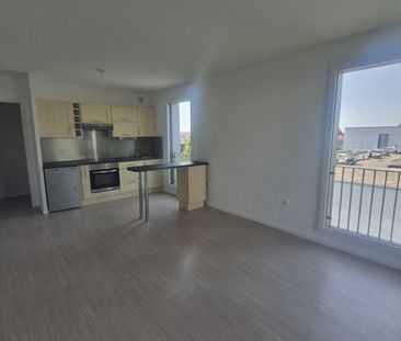 Location Appartement 2 pièces 46m² LILLE 59160 - Photo 2