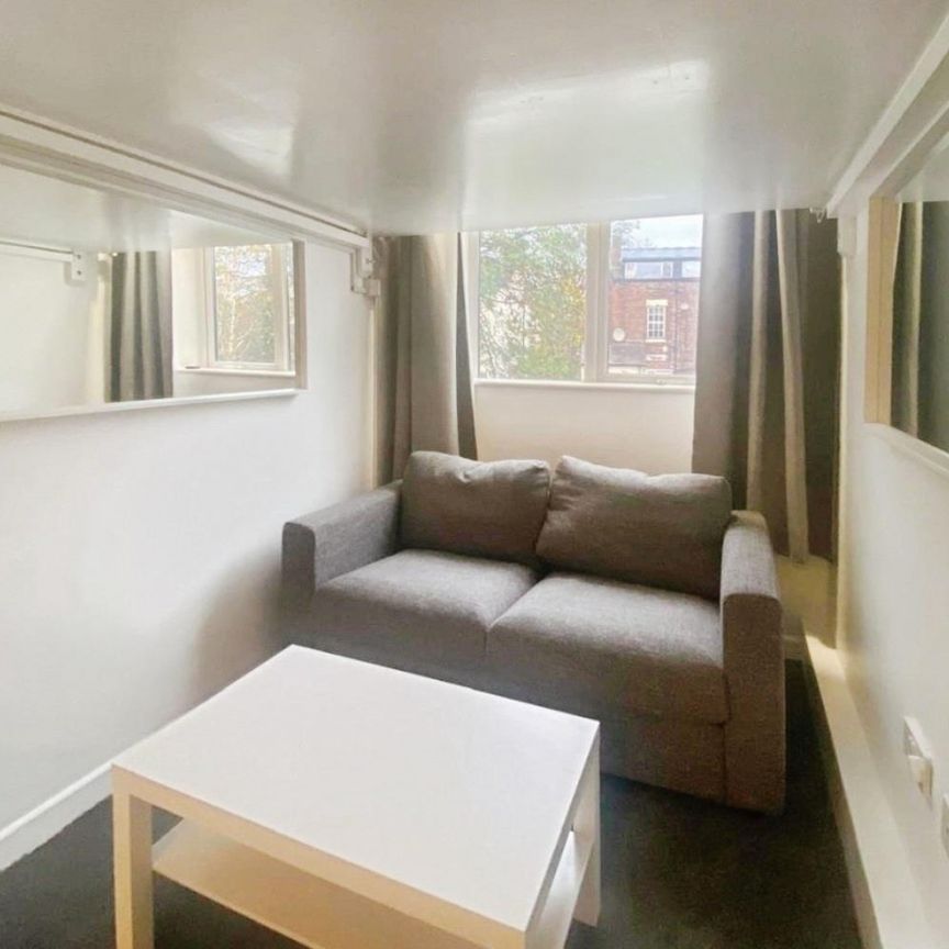 1 bedroom Flat To Let - Photo 1