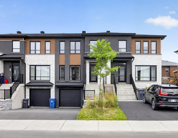À louer / Maison à étages - Photo 1