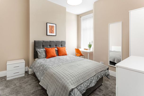 Kensington, Liverpool. - Photo 1