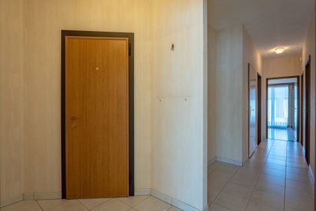 Verzorgd appartement op de gelijkvloerse verdieping met garagebox! - Foto 4