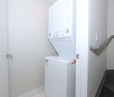 For Lease - 284 Bleecker Street, Toronto, Ontario - Photo 1