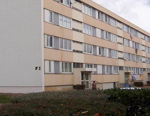 VERNEUIL D'AVRE ET D'ITON - T3 de 65 m² - Photo 1