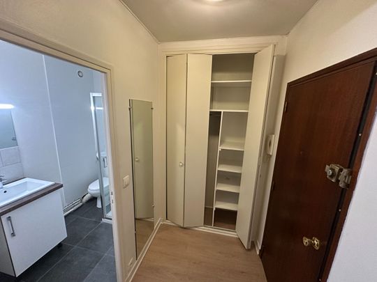 Appartement Rueil Malmaison 1 pièce(s) 31 m2 - Photo 1