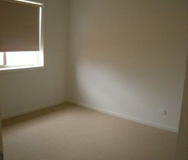 EASY STYLE FOR EASY LIVING - Photo 6