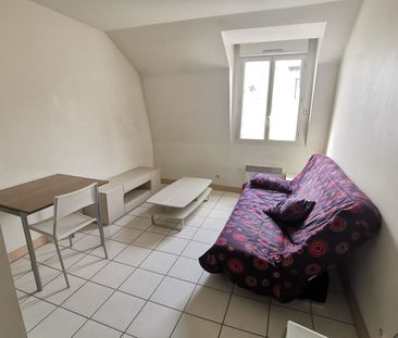 STUDIO BOURGES - 20 M² - Photo 2