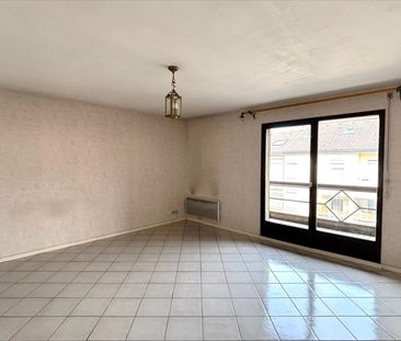 Location Appartement 3 pièces 74m² - Photo 1
