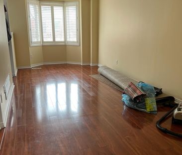 For Lease - 5255 Guildwood Way Unit# 55, Mississauga, Ontario - Photo 2