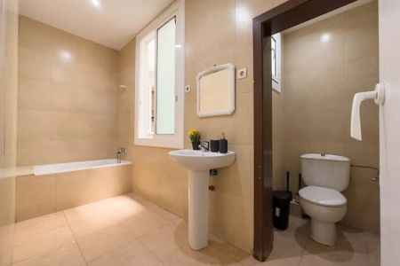 Carrer Nou de la Rambla, Barcelona, Catalonia 08001 - Photo 3