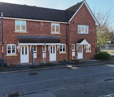 2 bed mid-terraced house to rent in Stagshaw Close, Maidstone, ME15 - Photo 5