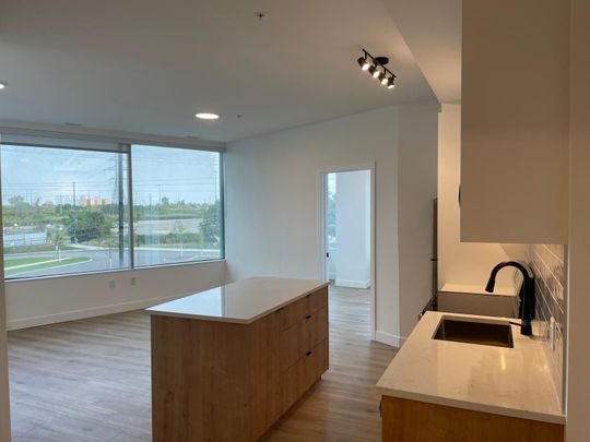 For Lease - 1600 James Naismith Drive Unit# 212, Cyrville - Carson Grove - Pineview, Ontario - Photo 1