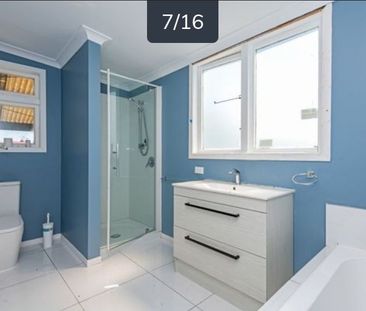 Charming 3BR Home with Garden - Photo 6