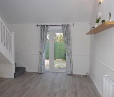 1 bedroom terraced house to rent - Photo 2