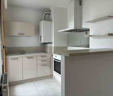 Location Appartement 3 pièces 65m² VALENCE 26000 - Photo 2