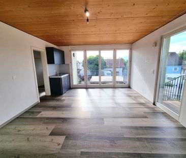 Rent a bright 1-room studio with balcony in Wolfwil - Foto 1